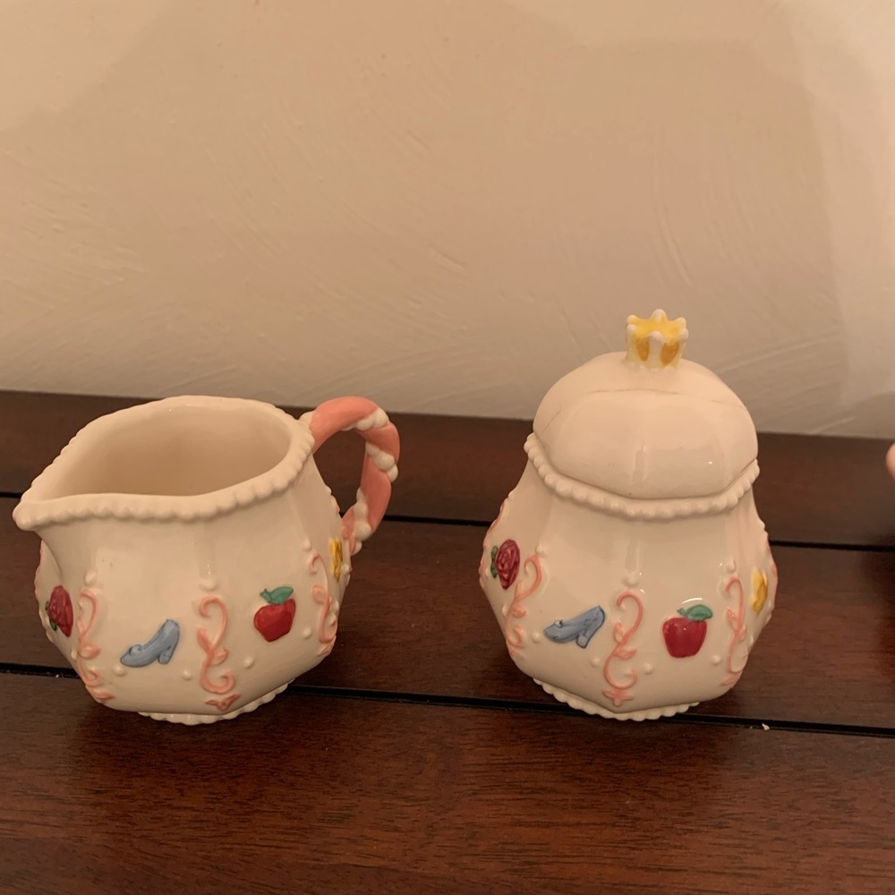 Disney Princess 14 pc vintage tea set NWOT - Picture 3 of 10